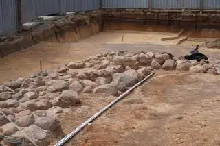 Odkopano fragment odkrytej w zeszłym roku podłogi  