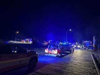 Strażacy wyciągnęli z wody 23-latka
