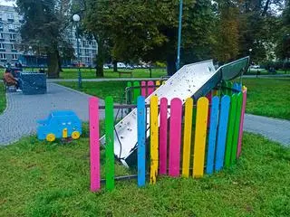Ukrainian Slide Project - Ukraiński Projekt Ślizgawka 