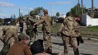 Obrońcy Azowstalu idą do rosyjskiej niewoli