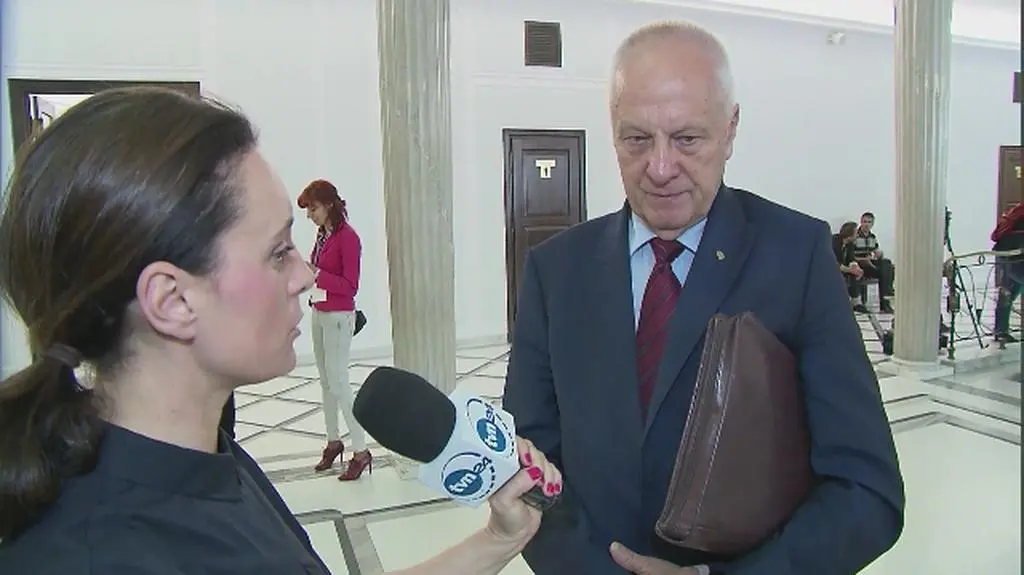 PO na zakręcie? Może to poseł Biernacki jest na zakręcie