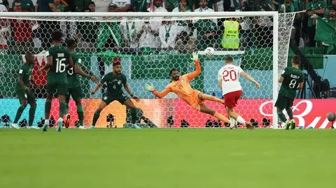 Na to czekaliśmy. Efektowna akcja i pierwszy gol Polaków na mundialu w Katarze