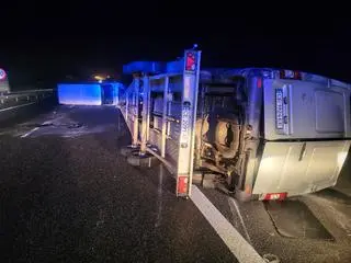 Wypadek lawety na autostradzie A4 pomiędzy węzłami Bielany i Wrocław Wschód w kierunku Katowic