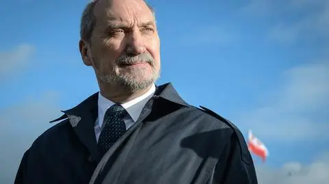 Macierewicz: wyjaśnienie katastrofy smoleńskiej jest najwyższym honorem