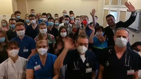 Lekarze zrzucili się na początek leczenia, resztę uzbierali internauci. "My kupiliśmy tylko rok życia dla Ani. Co dalej? Co z innymi chorymi?"