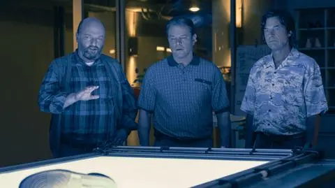 Matthew Maher, Matt Damon i Jason Bateman w "Air"