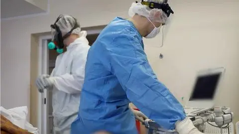 Coraz więcej lekarzy wyjeżdża z Polski. Powodem system i biurokracja