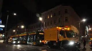 Test zdany - tramwaj wciągnięty na al