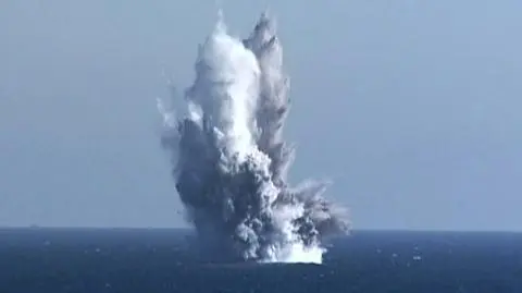 Ma tworzyć niszczycielskie, radioaktywne tsunami