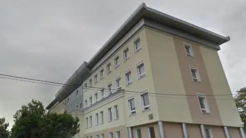 Nastolatek zabił macochę, próbował ranić jej dzieci. Po trzech latach odzyskał wolność 