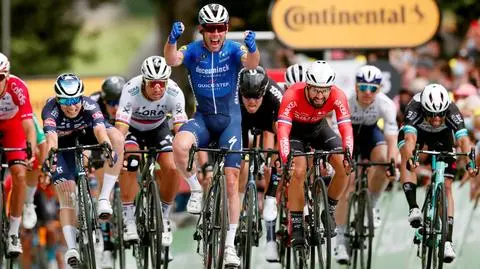 Kolarze wreszcie dojechali bezpiecznie. Cavendish zwycięzcą 4. etapu Tour de France