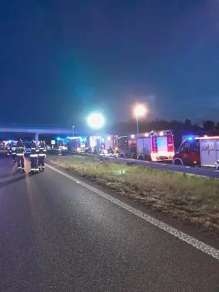 Zderzenie pięciu aut na A2, nie żyje jedna osoba