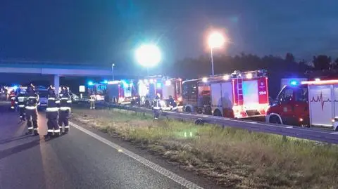 Zderzenie pięciu aut na A1, nie żyje jedna osoba