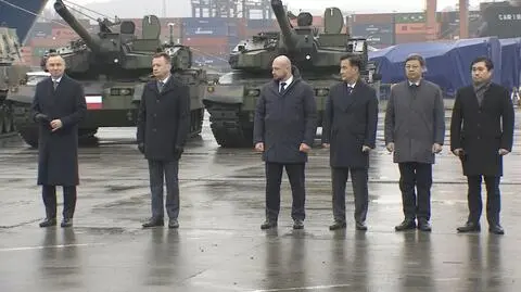 First tanks and howitzers from South Korea arrived in Gdynia