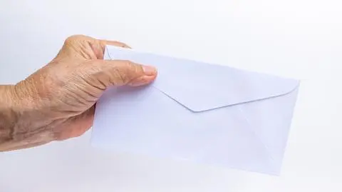 Znalazł kopertę z pieniędzmi. Było na niej tylko imię "Leszek"