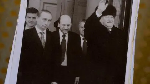 Jelcyn szybko zorientował się, jak duży popełnił błąd. Tak "diabełek z pudełka" szedł po władzę absolutną