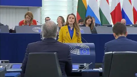 Comiesięczne wsparcie dla Ukrainy, nowe sankcje. "Musimy przestać się bać skutków tego, co robimy"