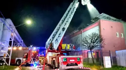 Nocny pożar w fabryce produkującej plastikowe klocki. Mielec