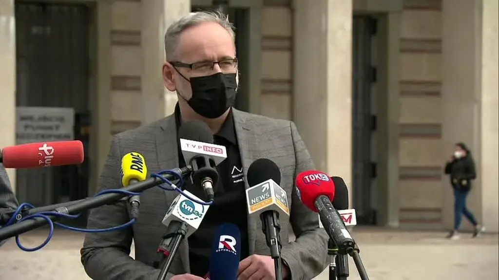 Minister zdrowia Adam Niedzielski po zaszczepieniu