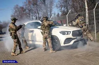 Funkcjonariusze CBŚP i amerykańskiej Homeland Security Investigations zatrzymali dziewięć osób