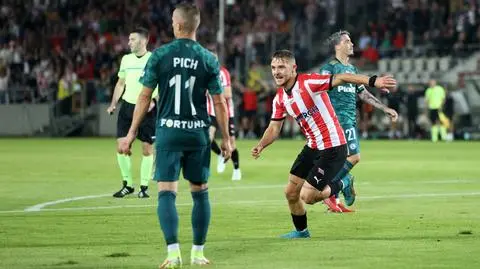 Cracovia powtarzalna i coraz bardziej efektowna. Legia tylko tłem
