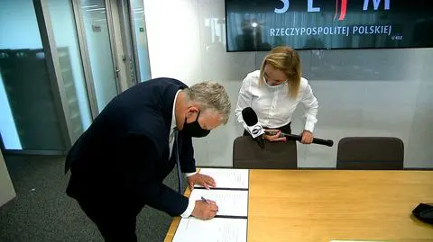 Reporterka pyta o ustawę anty-TVN. Suski: niech mnie pani nie męczy