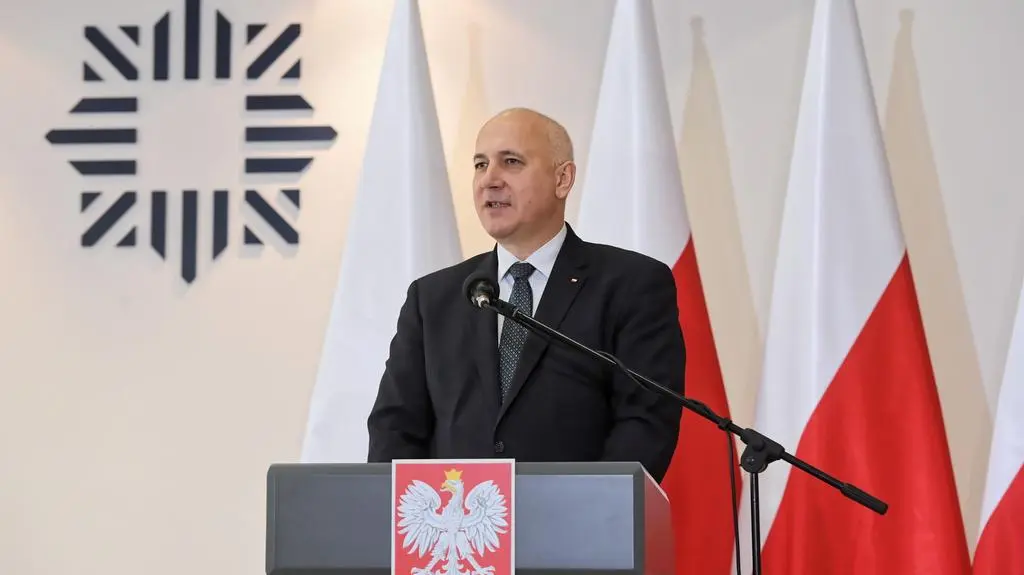 Szef MSWiA życzy powrotu do zdrowia chorującym policjantom