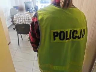 74-latek usłyszał zarzuty uszkodzenia mienia