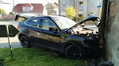 Rozbił kradziony samochód. Sam zgłosił się do policjantów