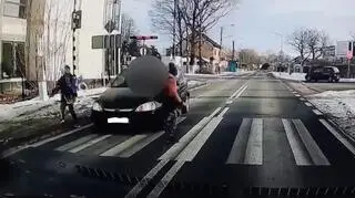 Dzieci odskoczyły w ostatniej chwili