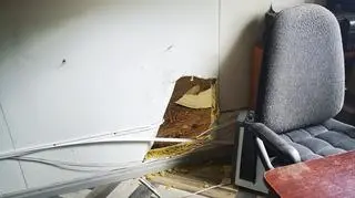 Sprawca dostał się do biura