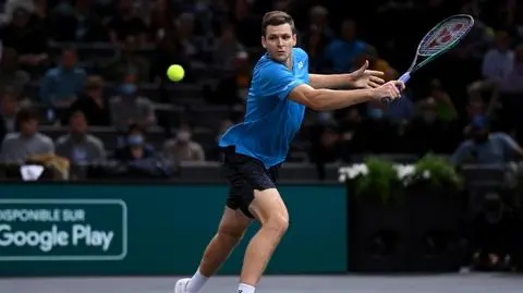 Hurkacz stoczył heroiczny bój z Djokoviciem. Finału w Paryżu jednak nie będzie