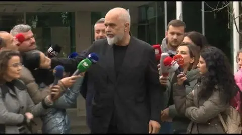 Premier odepchnął dziennikarkę, która zadała niewygodne pytanie