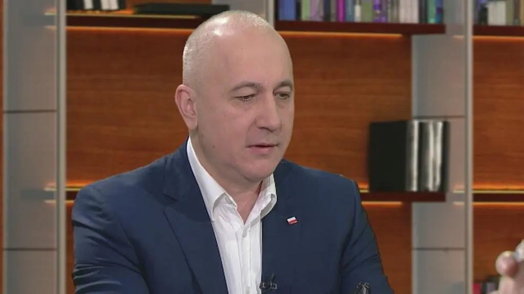Brudziński: starsze osoby mogą wyciągnąć swoje futra z norek