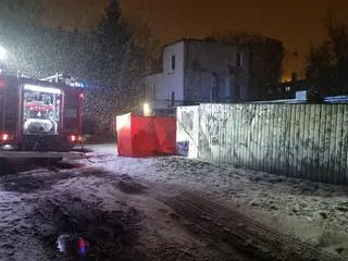 Pożar garażu przy ulicy Limanowskiego w Łodzi