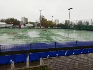 Zalane boisko laskarzy Pomorzanina Toruń