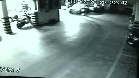 Na parkingu pojawiło się dwóch mężczyzn 