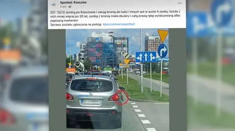 Otwarte okno w aucie, a w nim ręka z przedmiotem przypominającym broń. "Celują do ludzi"