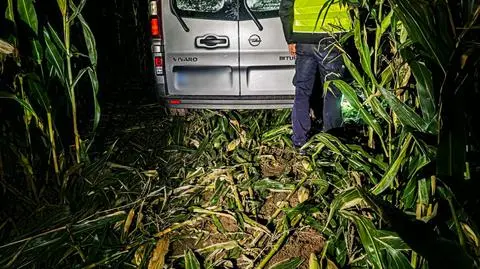 Zatrzymani po pościgach, w ich autach imigranci z Iraku