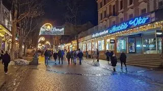 Nocny koncert na Krupówkach przerwali policjanci