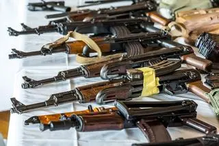 Amunicja i broń przejęta w Austrii. Pomagali policjanci z CBŚP