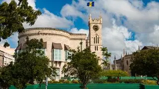 Barbados zdetronizował Elżbietę II. Stał się republiką