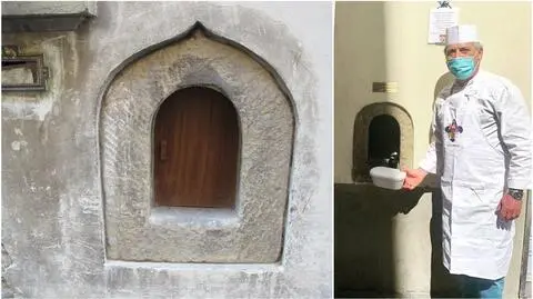 Lody i kawa przez "dziurkę od wina". Wrócili do zwyczaju sprzed ponad 300 lat