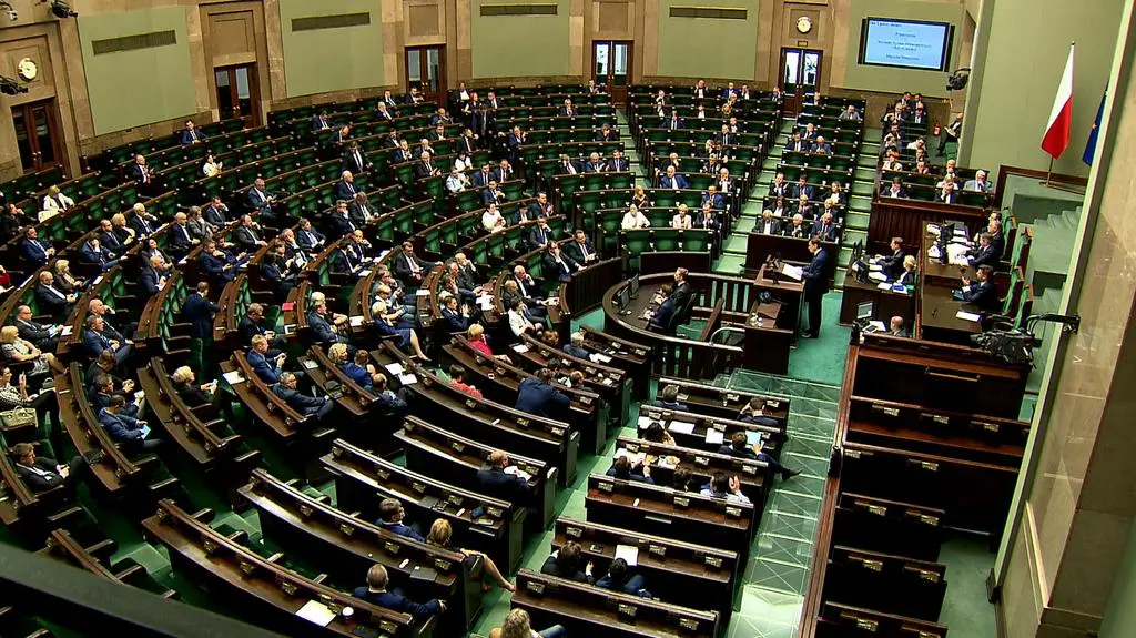 Błaszczak: zaprzeczam że jako minister miałem dostęp do materiału filmowego z paralizatora
