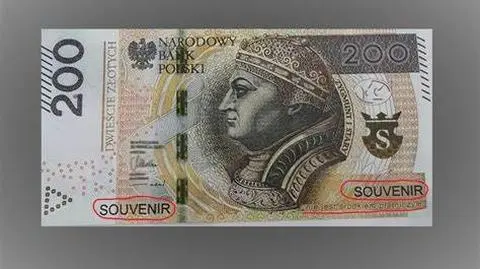 Policja: zapłacił za zakupy fałszywym banknotem z napisem "SOUVENIR"