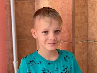 Jarosław opiekuje sią mamą i siostrą 