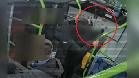 akt wandalizmu w nowym autobusie. Szczecin