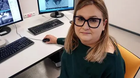 Doktor inżynier Monika Ostapiuk mówi, że mikrokapsułki można stosować chociażby w maskach aut 