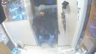 Weszli do jubilera 
