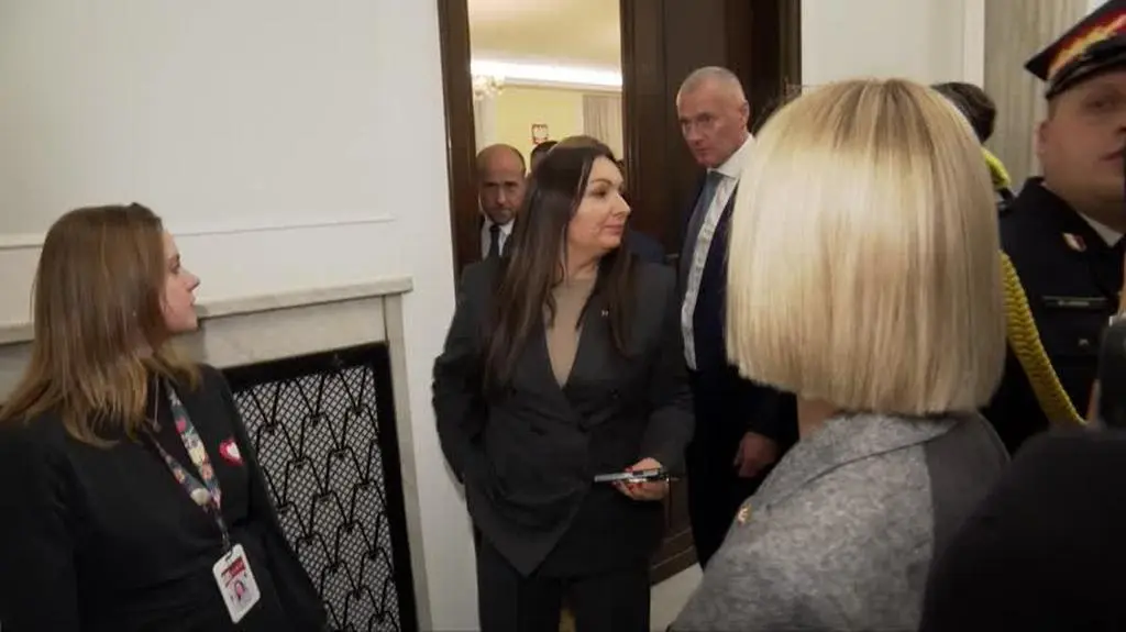 tusk dla Ani PYTANIE